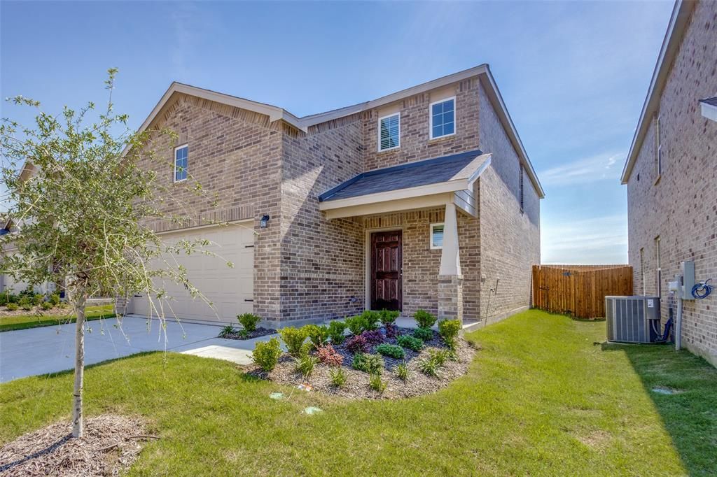 Photo of 877 Table Rock Street, Princeton, TX 75407 (MLS # 21242183)