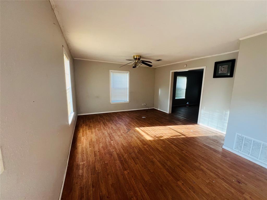560 NW 6TH