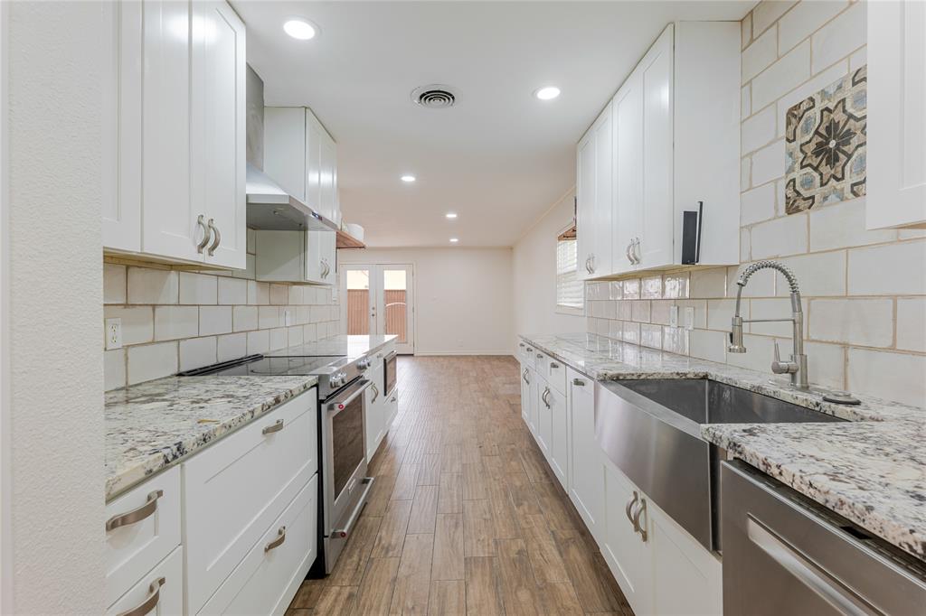 11839 High Meadow Drive