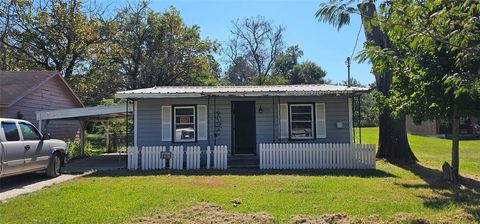 1713 W Frank Street Grand Saline TX 75140
