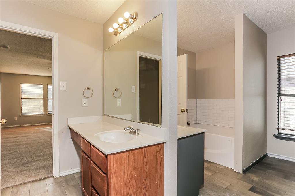 Lake Port Village Add - Residential Lease