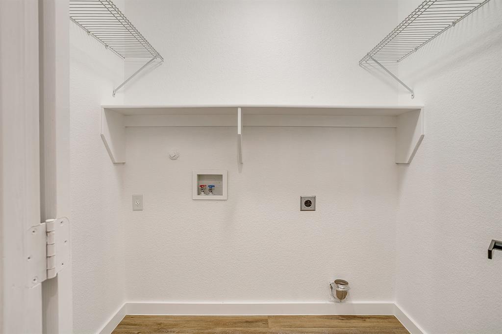 Mistletoe Hill Ph I & II - Residential