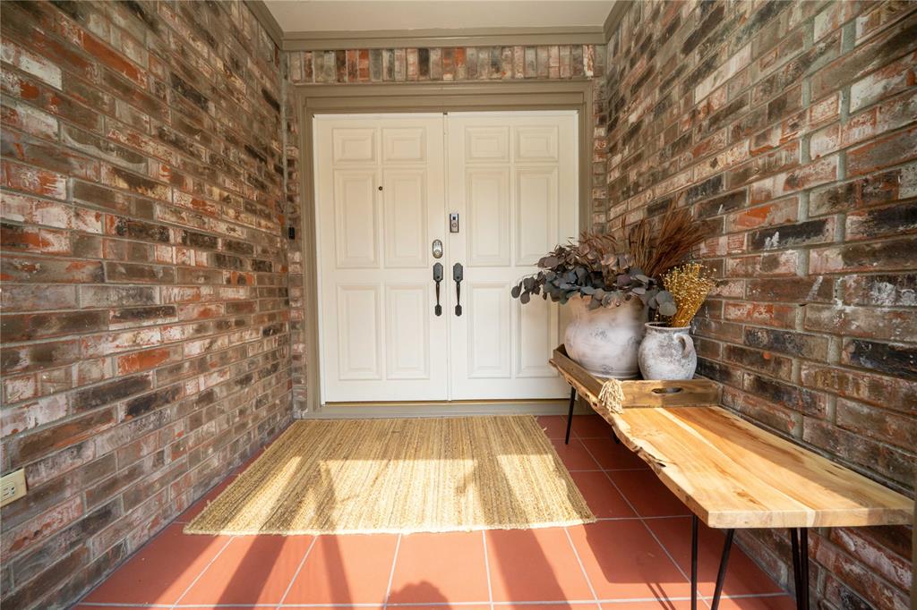 1809 Lake Crest Lane