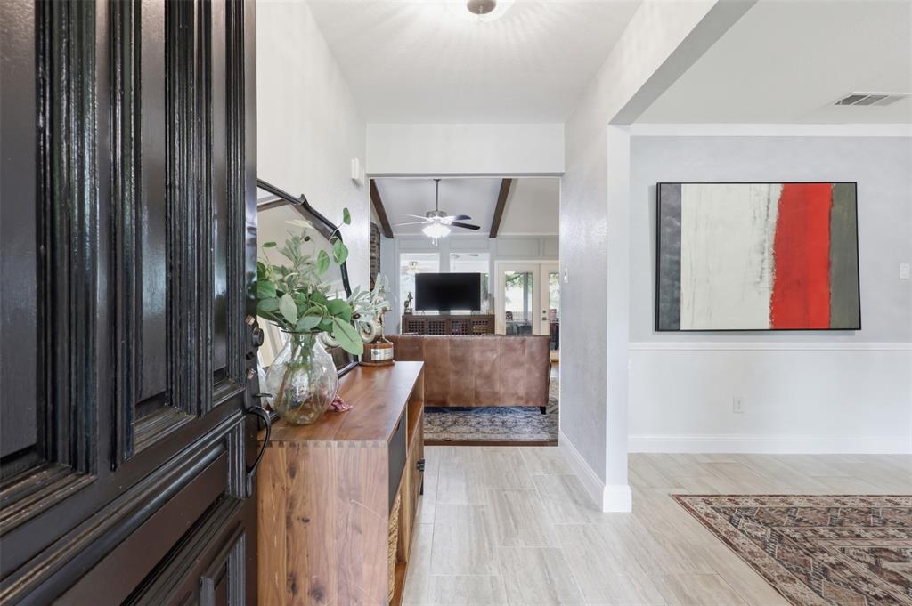 708 Forest Trace