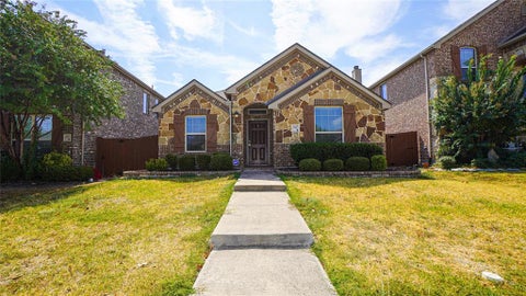 Photo of 3017 Cassinia Parkway, Heartland, TX 75126 (MLS # 21392774)