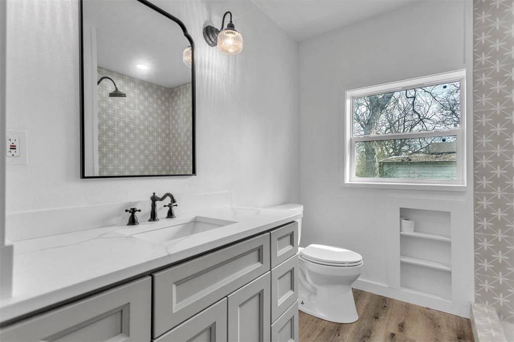 R B Longbotham - Residential