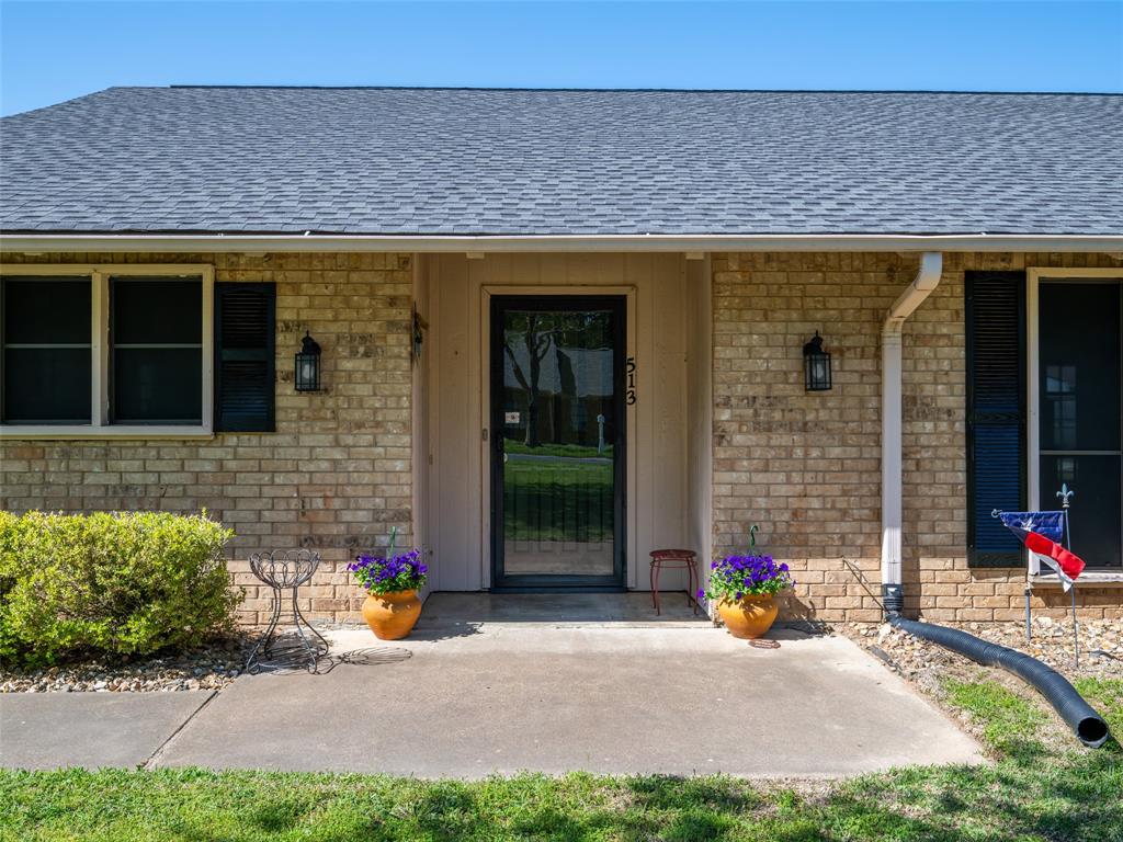 513 Sunnyside Drive