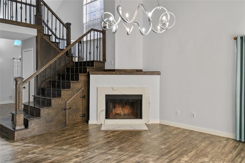 3872 Dalston Lane