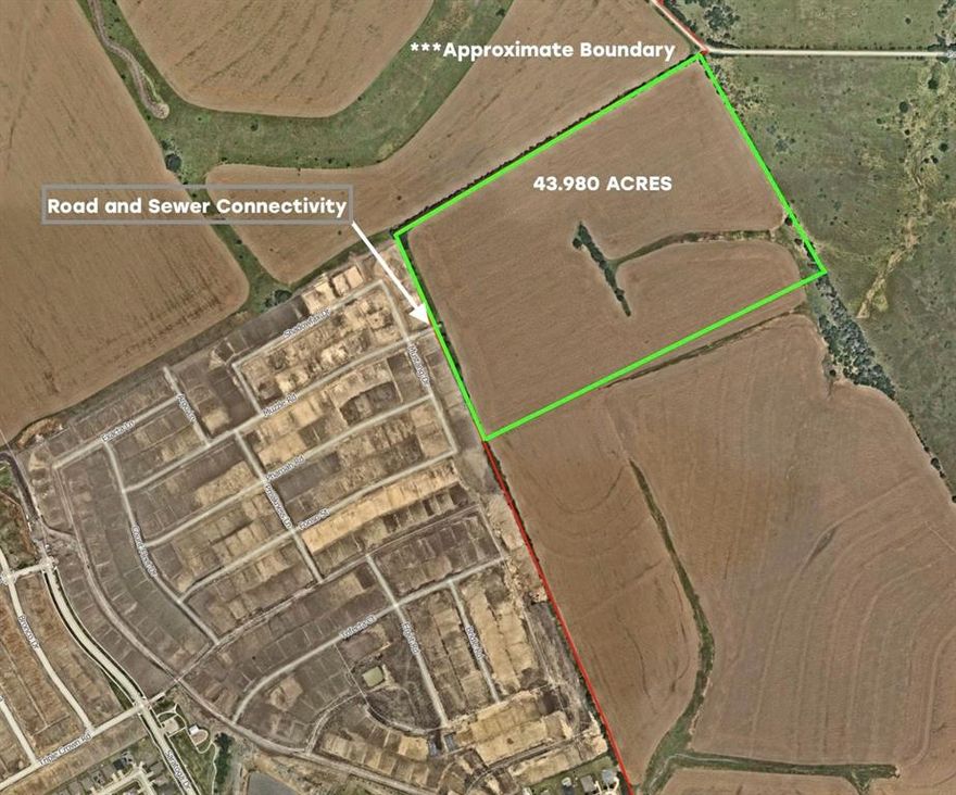 + or - 44 acres just outside of the city limits with no zoning. Currently being used for agriculture. The property is surrounded by large residential subdivision expansions with city street and sewer connection at property line. Property is ready for entitlement with the City of Waxahachie eager to expand city limits and high density lots. Excellent farm land or bring into the city limits and develop.