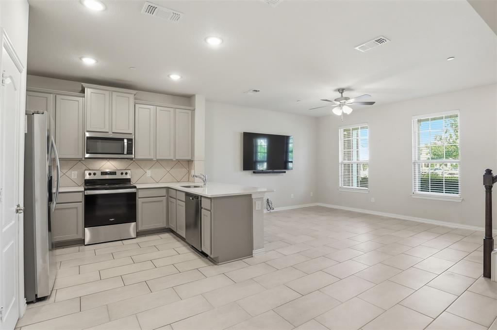 Brentwood Place - Residential