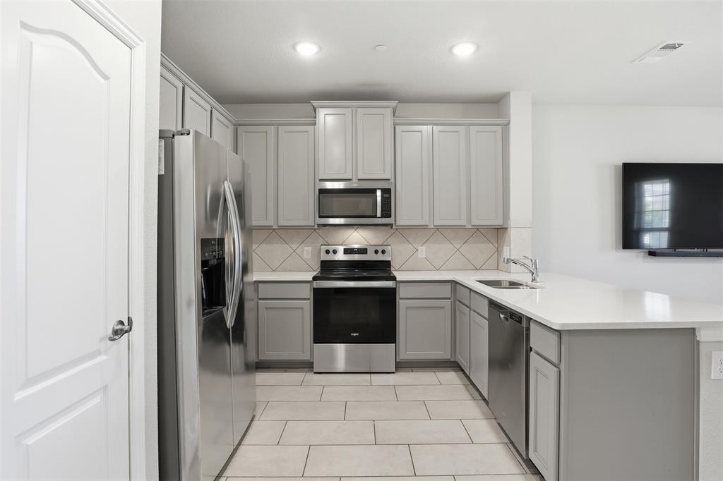 Brentwood Place - Residential