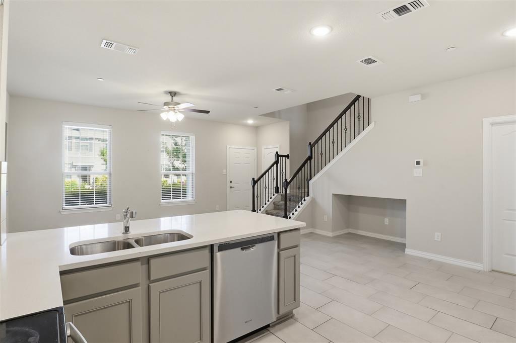 Brentwood Place - Residential