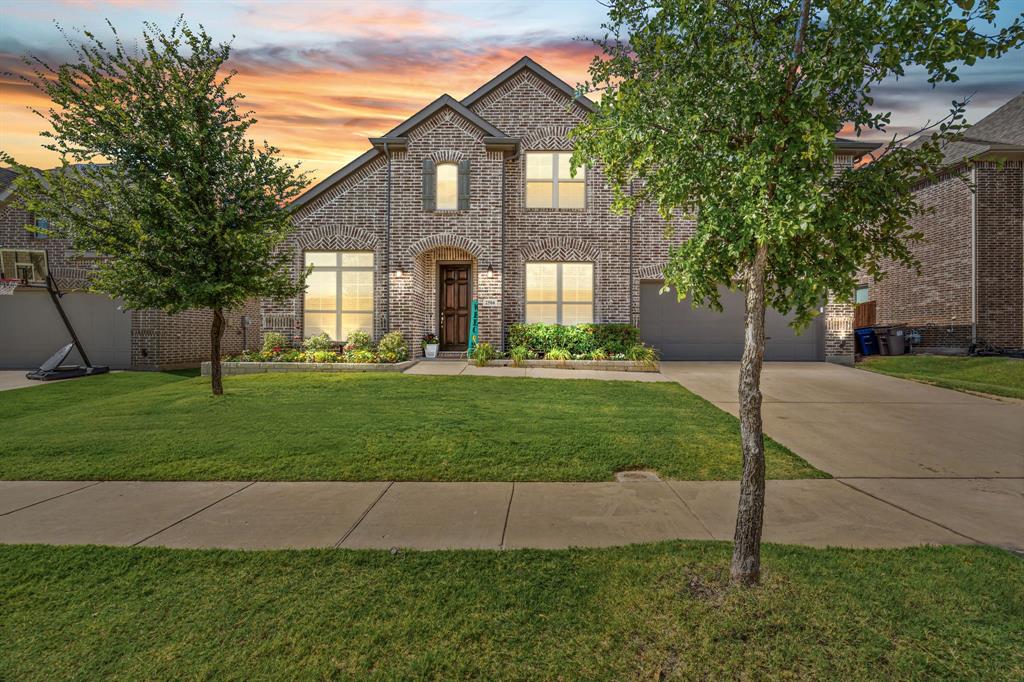 2506 Williamsburg Drive