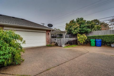 A home in Waxahachie