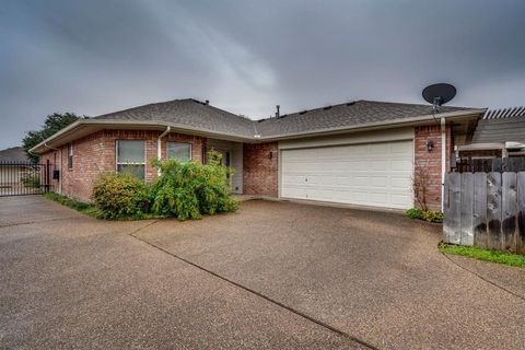 A home in Waxahachie