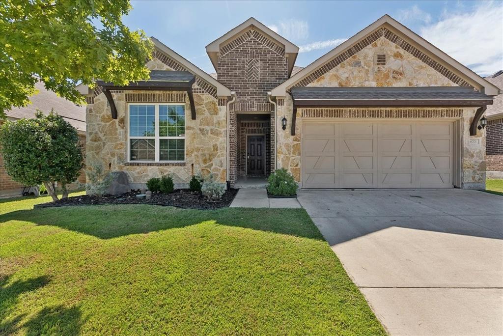 6701 Roaring Creek