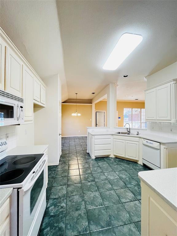 Club Villa Estates - Residential