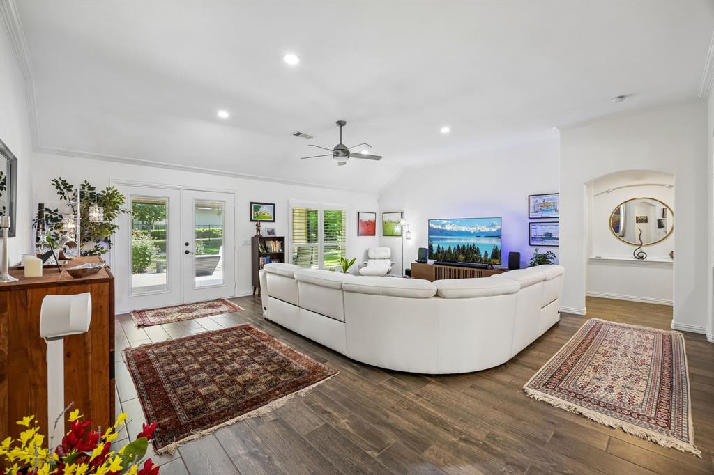 11712 Lynnbrook Drive