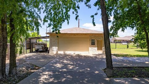 A home in Lavon