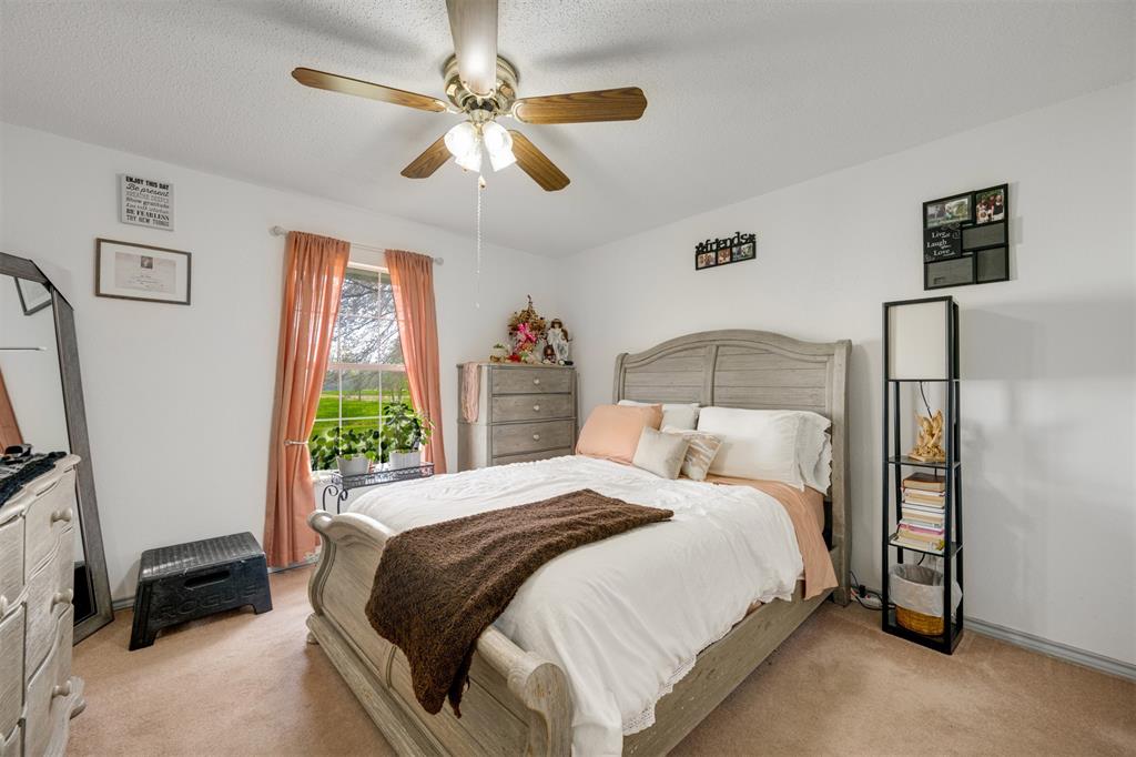 A166 R CRAVENS SURVEY - Residential