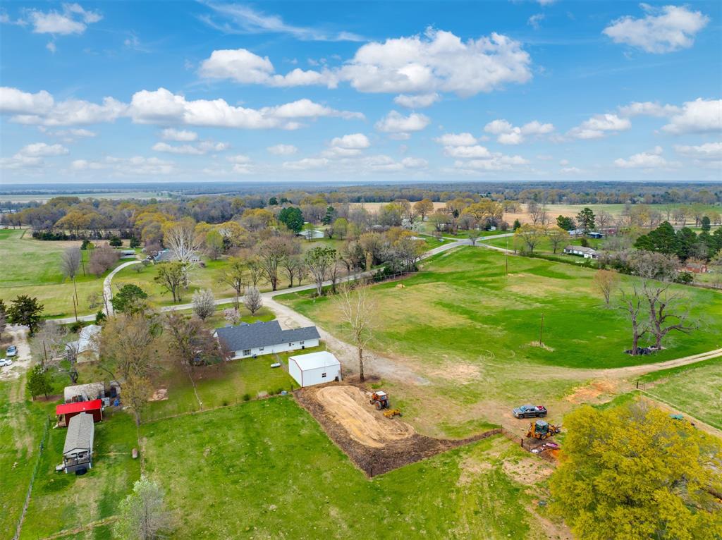 A166 R CRAVENS SURVEY - Residential