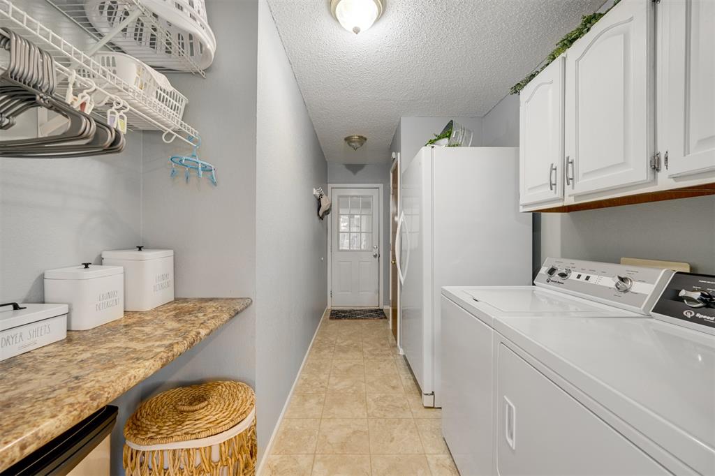 A166 R CRAVENS SURVEY - Residential