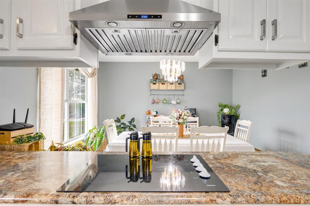 A166 R CRAVENS SURVEY - Residential