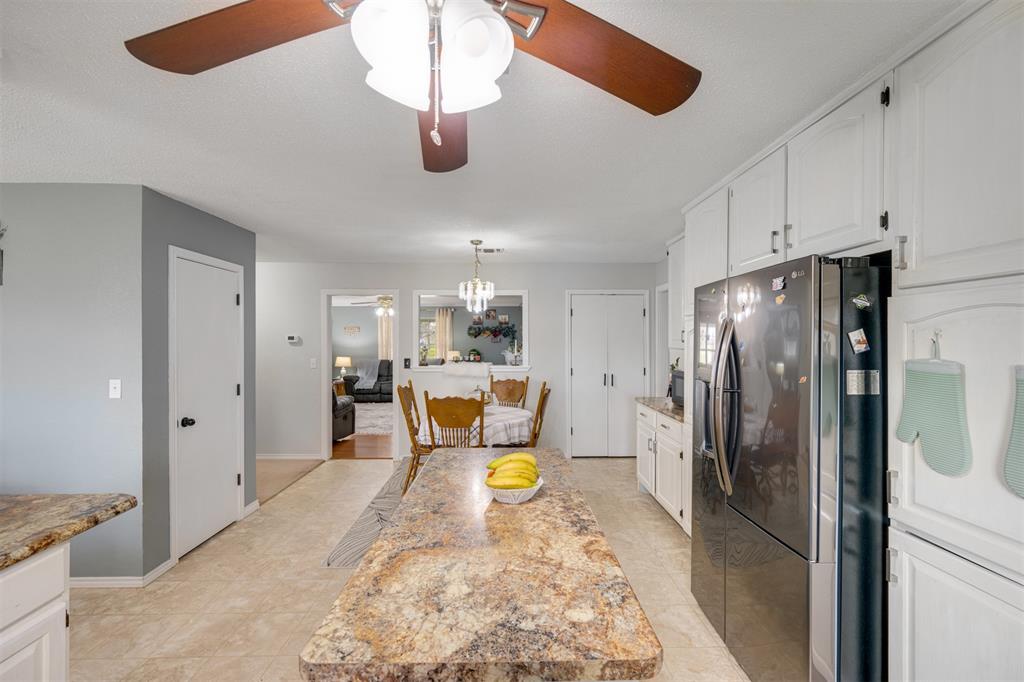 A166 R CRAVENS SURVEY - Residential