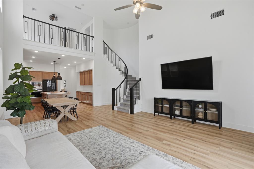4719 Honeysuckle Court