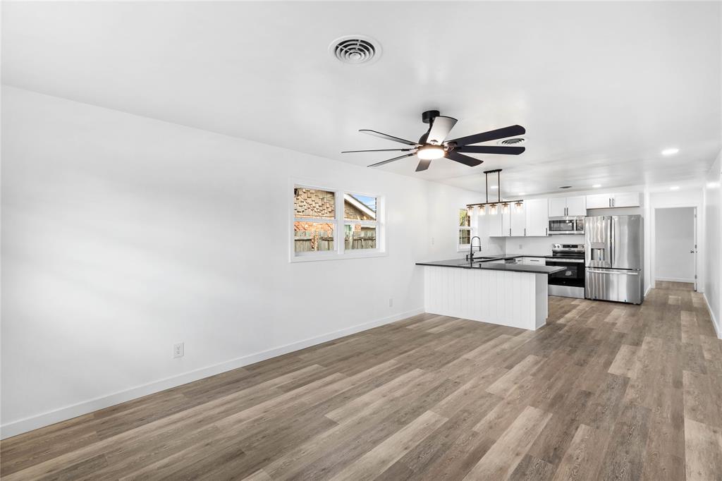 2165 S Willis Street