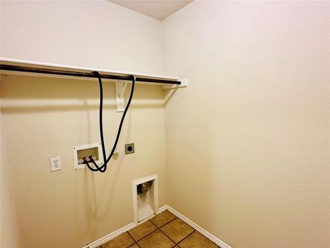 Tiny photo for 2017 Prospect Lane, Providence Village, TX 76227 (MLS # 21098832)