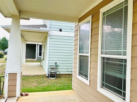 Tiny photo for 2017 Prospect Lane, Providence Village, TX 76227 (MLS # 21098832)