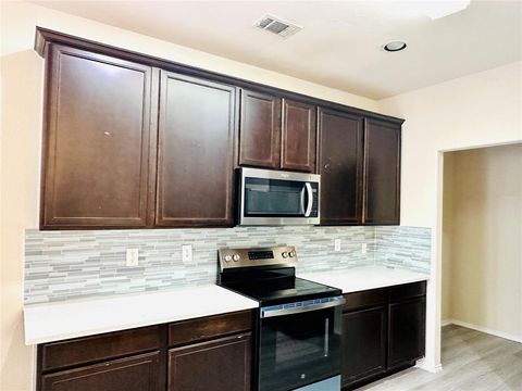 Tiny photo for 2017 Prospect Lane, Providence Village, TX 76227 (MLS # 21098832)