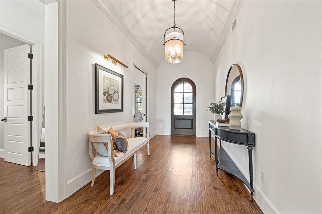 909 Winding Ridge Trail