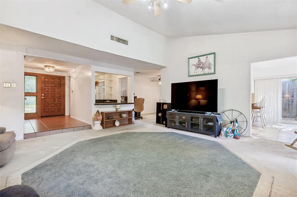 44 Merrie Circle