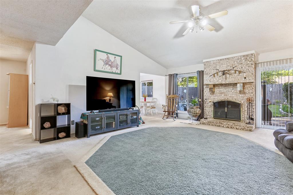 44 Merrie Circle
