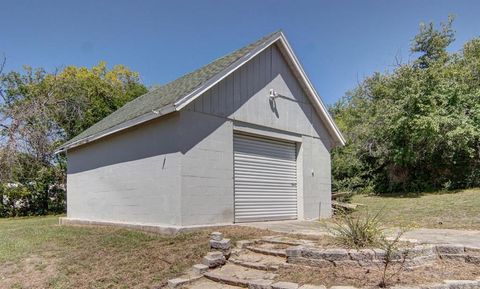 A home in Azle