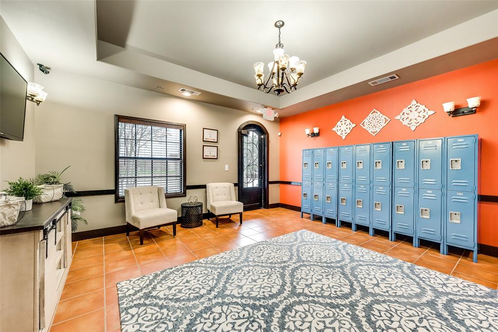 9500 Lakeview Parkway 300