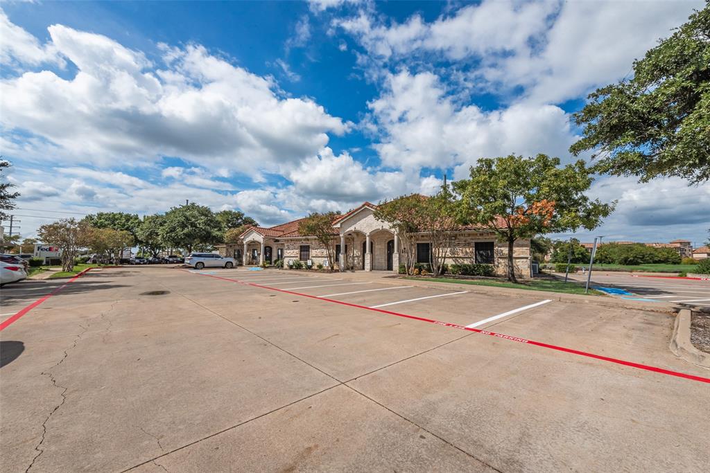 9500 Lakeview Parkway 300