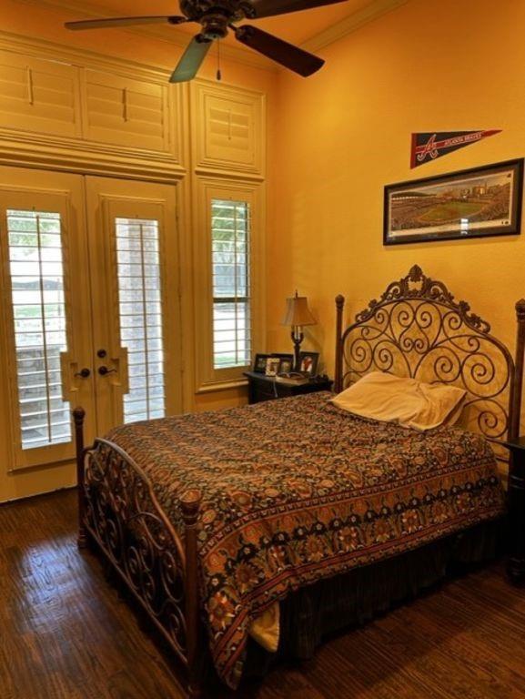 Shady Hollow Estates - Residential