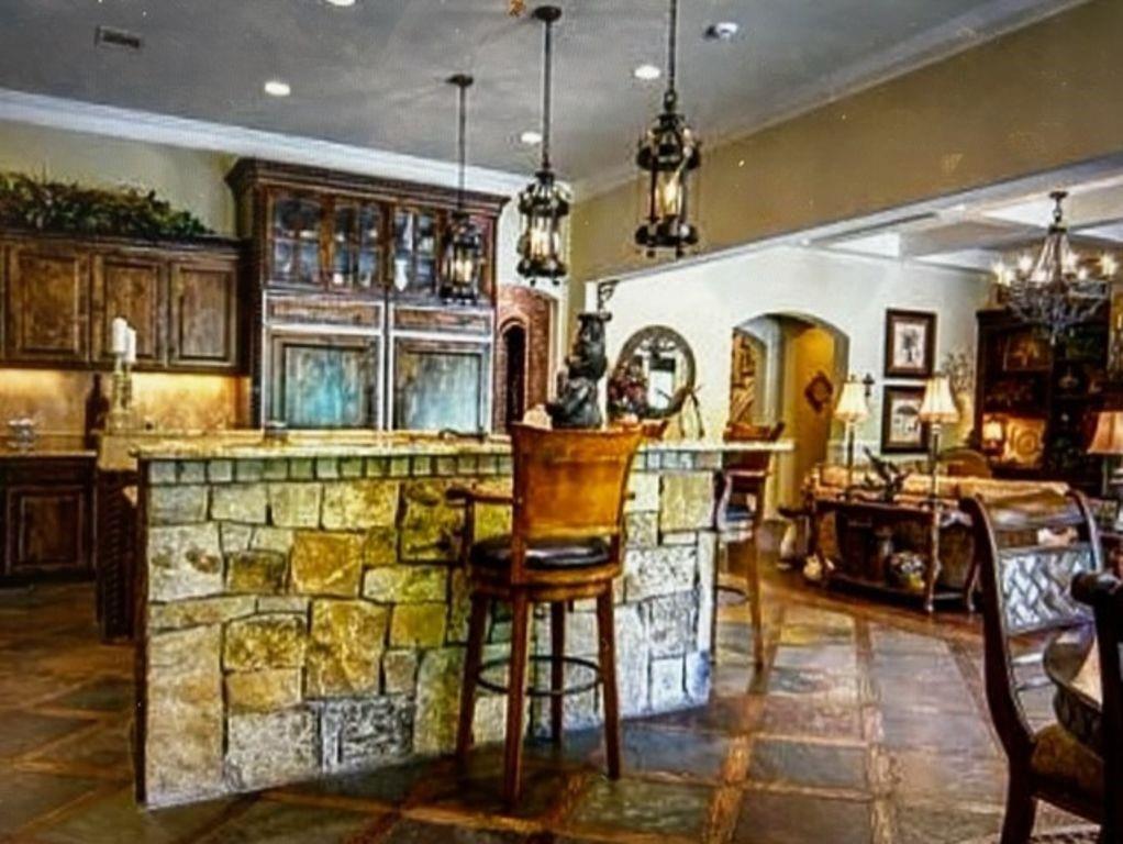 Shady Hollow Estates - Residential