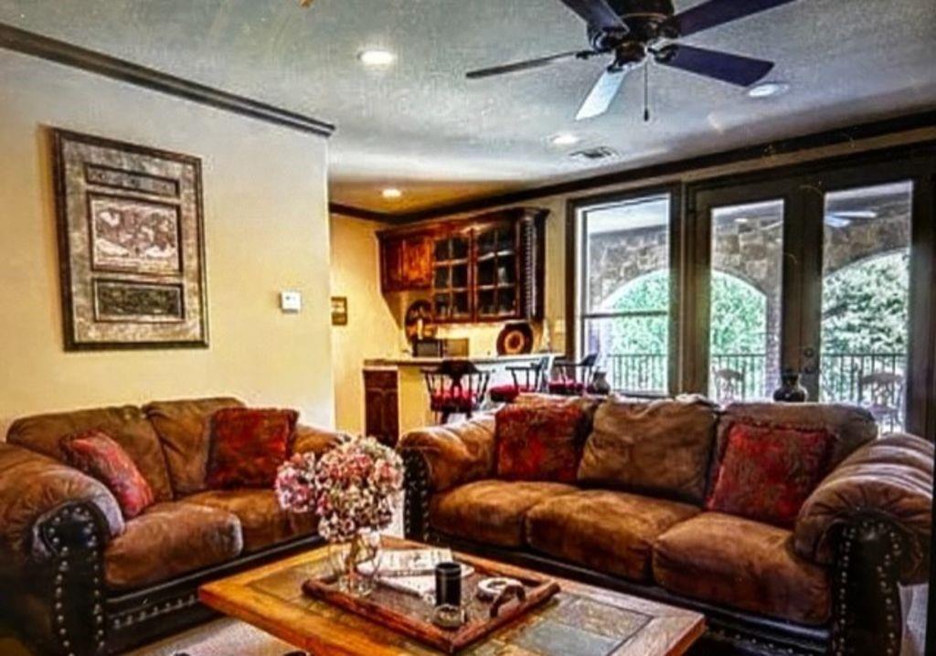 Shady Hollow Estates - Residential