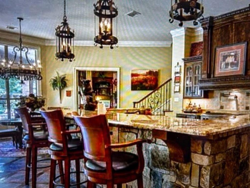 Shady Hollow Estates - Residential