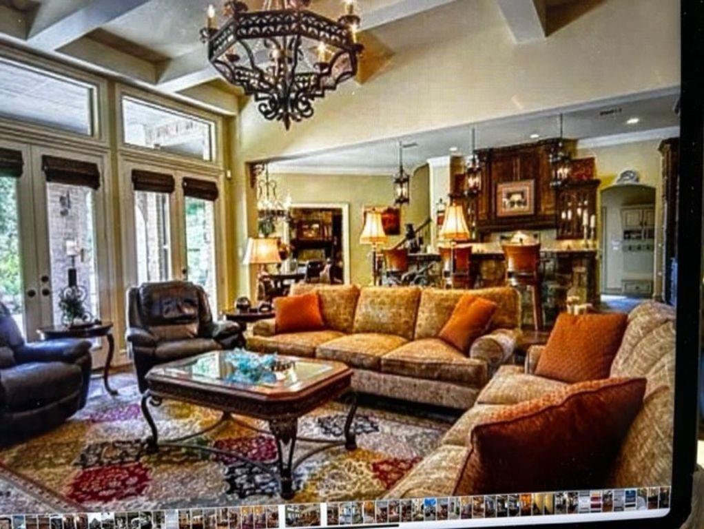 Shady Hollow Estates - Residential