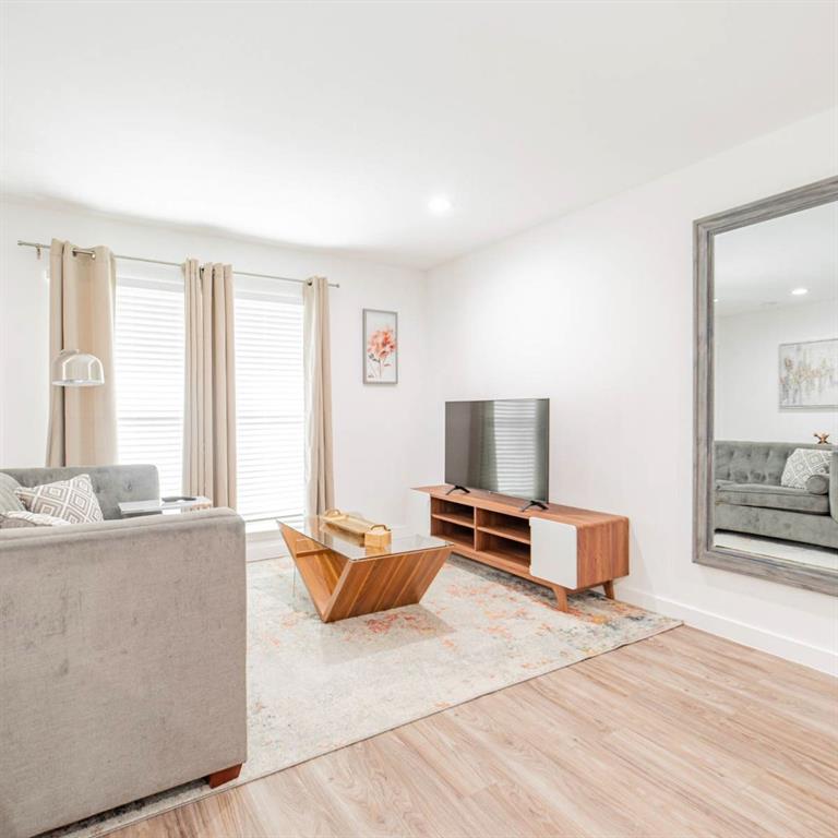 Oak Cliff Add - Residential Lease