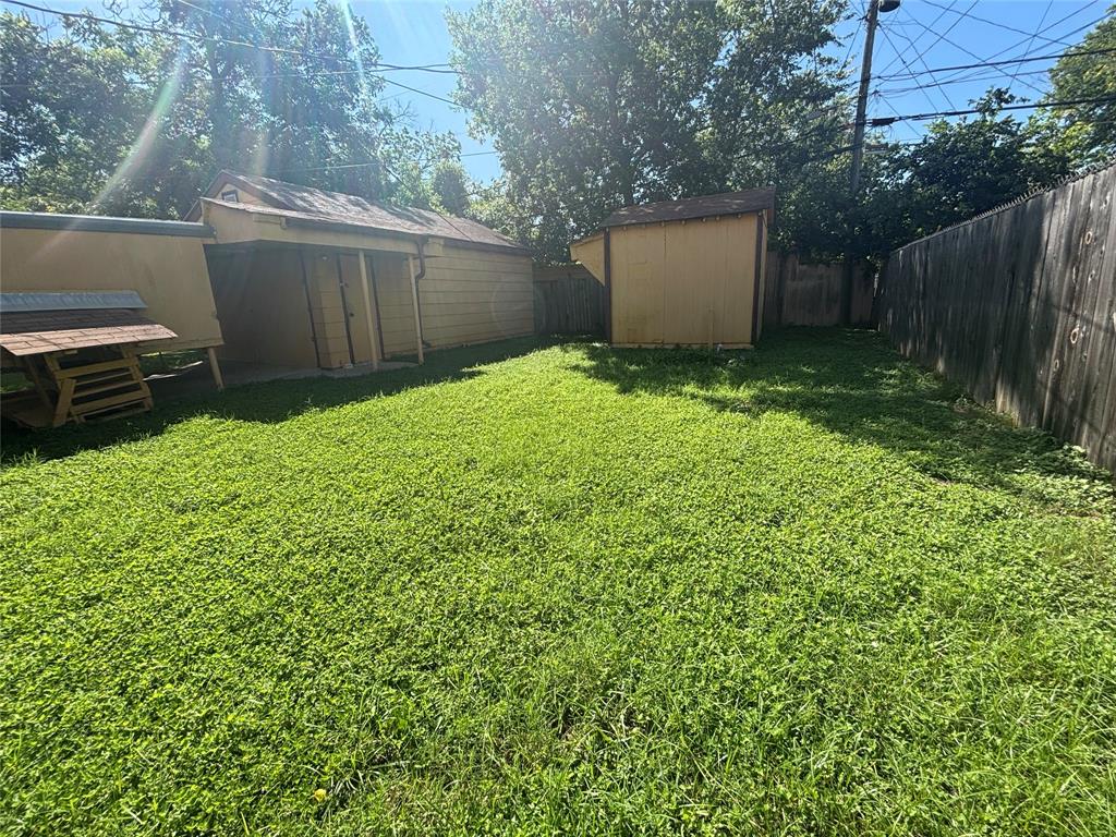 3720 Live Oak Avenue
