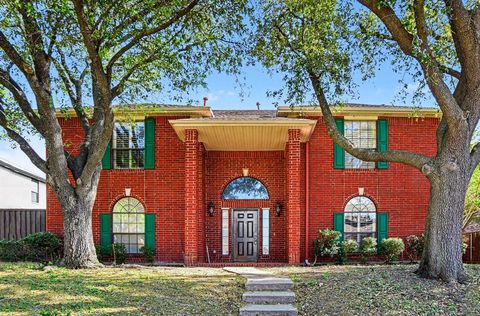 Photo of 1732 Snowmass Drive, Plano, TX 75025 (MLS # 21255636)