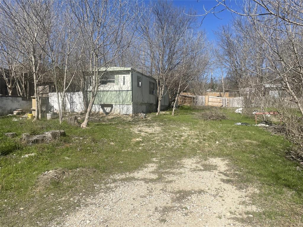 1202 Pawnee Trail