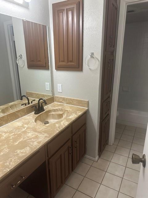 Preston Oaks Crossing Condos 01 & 02 - Residential Lease