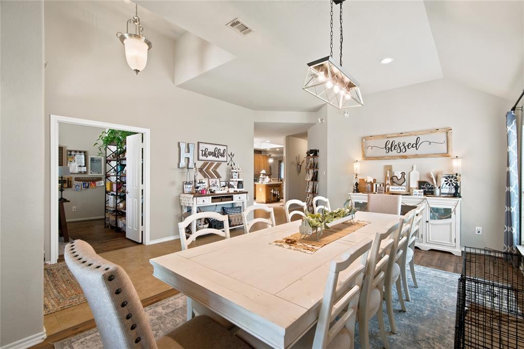 8 Tallwood Lane